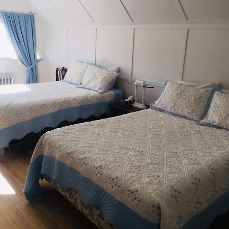 Le Petit Chateau Montebello B&B Eksteriør bilde